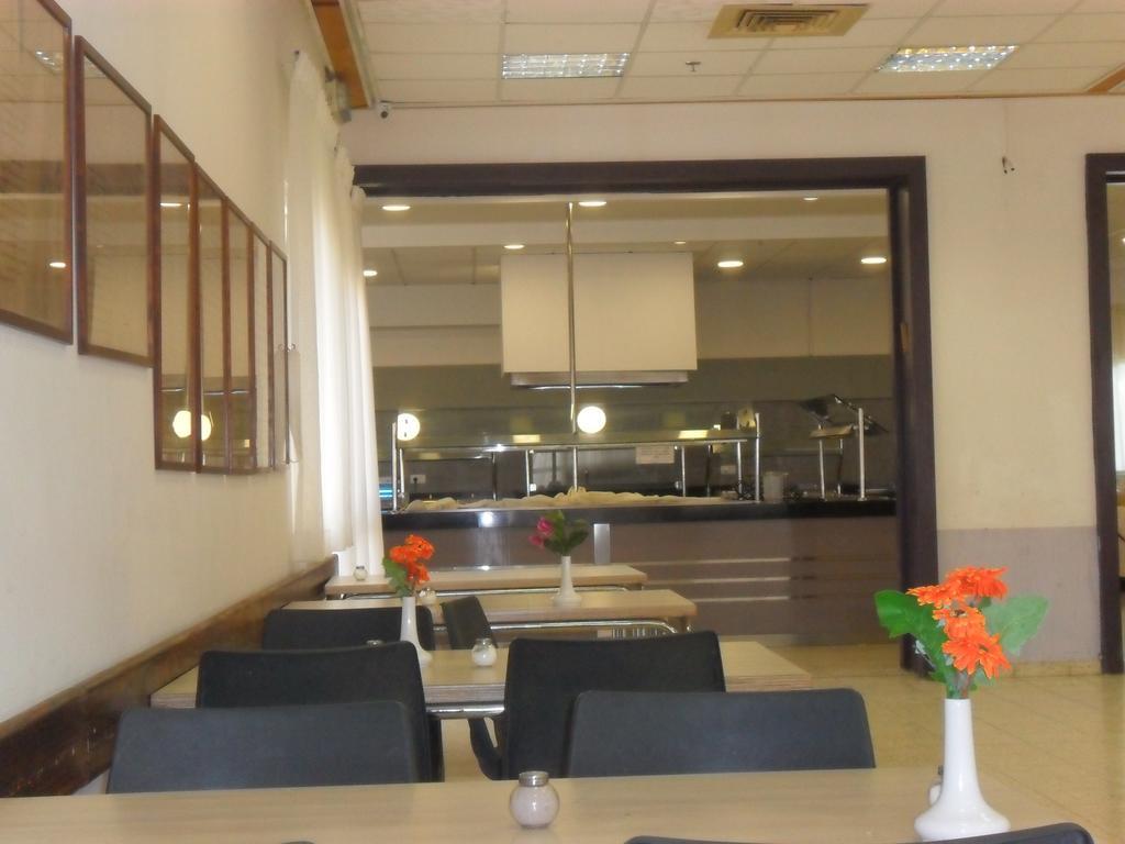 Almog Kibbutz Hotel Buitenkant foto