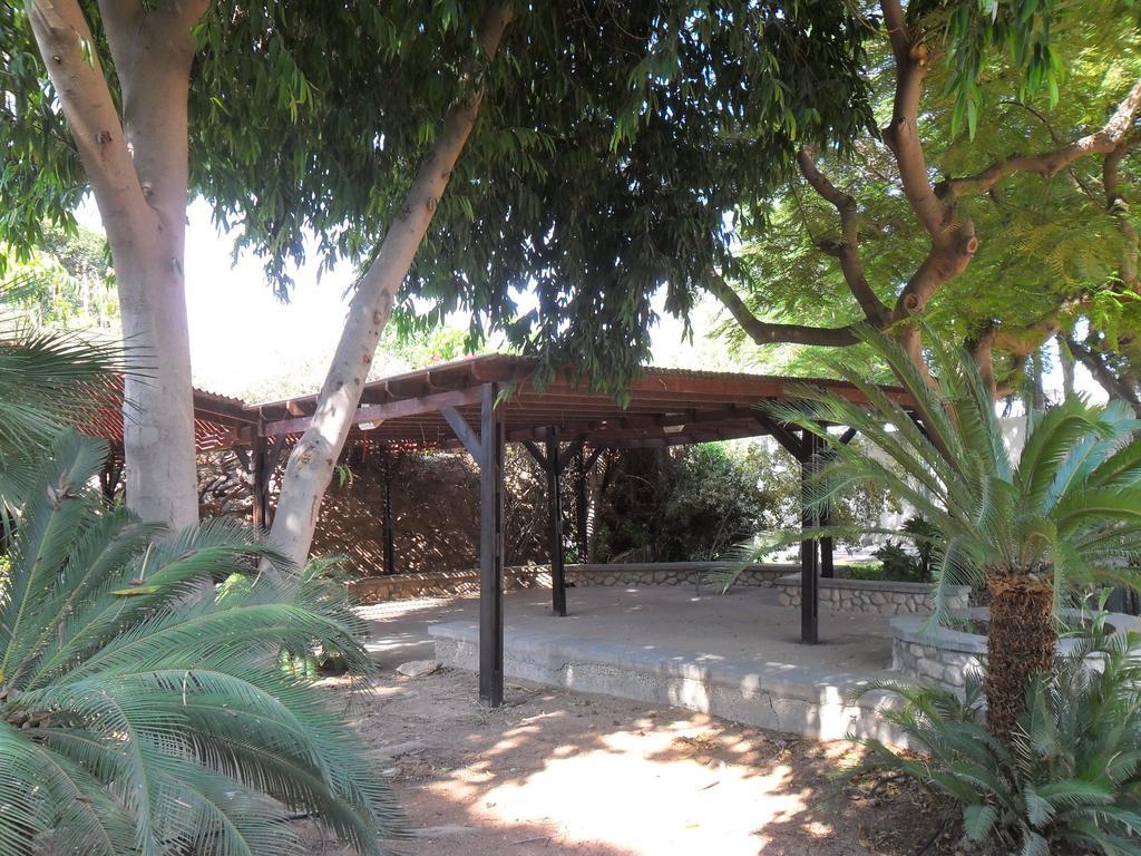 Almog Kibbutz Hotel Buitenkant foto