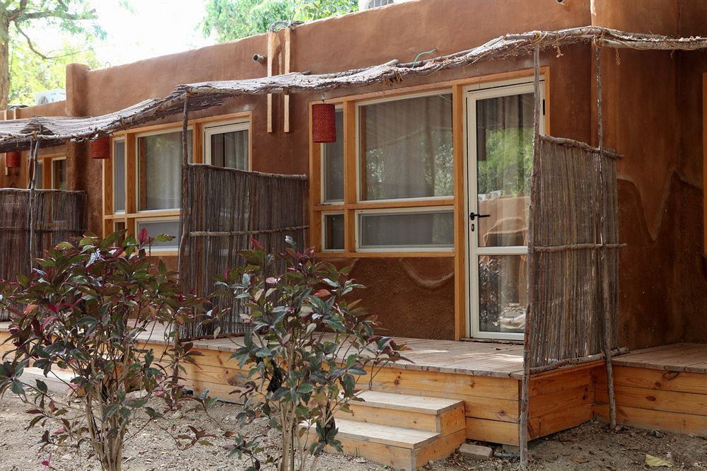 Almog Kibbutz Hotel Buitenkant foto