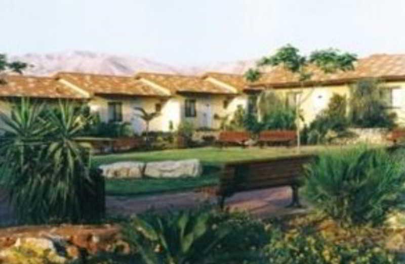 Almog Kibbutz Hotel Buitenkant foto